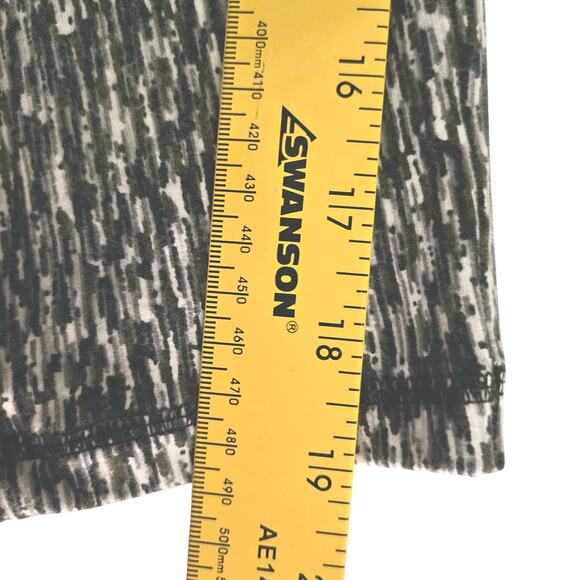 T by Talbots Capri Leggings Women’s Small Black White Abstract Print High Rise - Picture 6 of 8